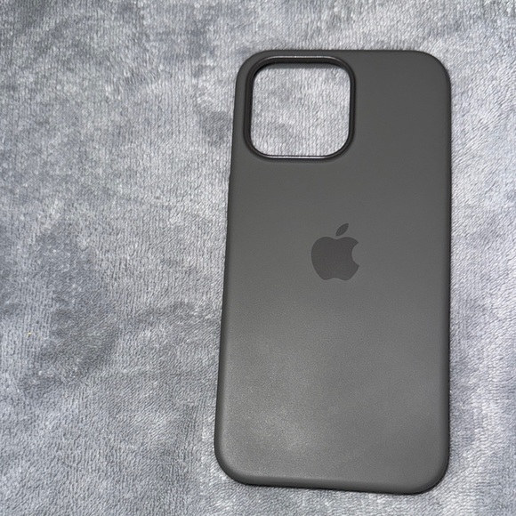 APPLE MAGSAFE SILICONE IPHONE 15 PRO MAX CASE - Picture 2 of 10